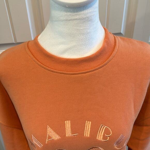 Bailey Rose Medium Embroidered “Malibu Athletics” Peach Crewneck Pullover NWOT - Picture 5 of 13